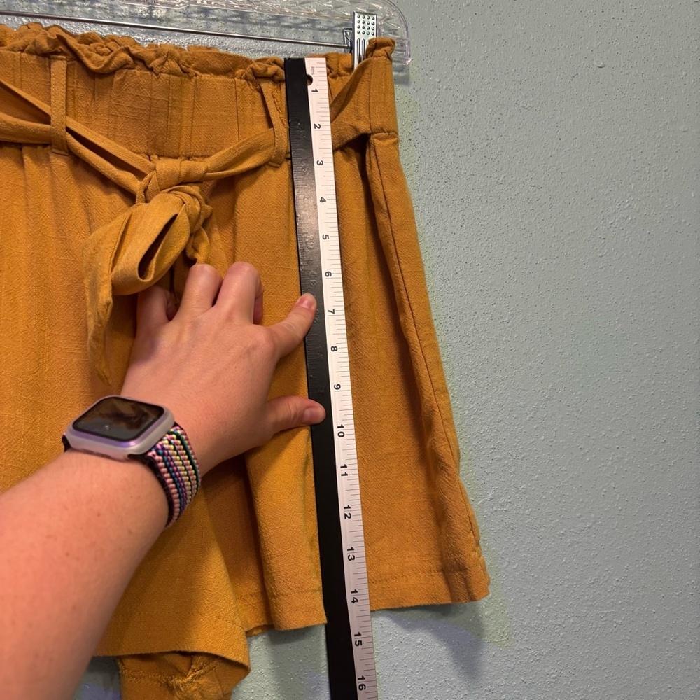 ⭐️ 3/$21 ⭐️ Messini High Waist Mustard Tie-Belt Shorts Size S - Picture 7 of 8